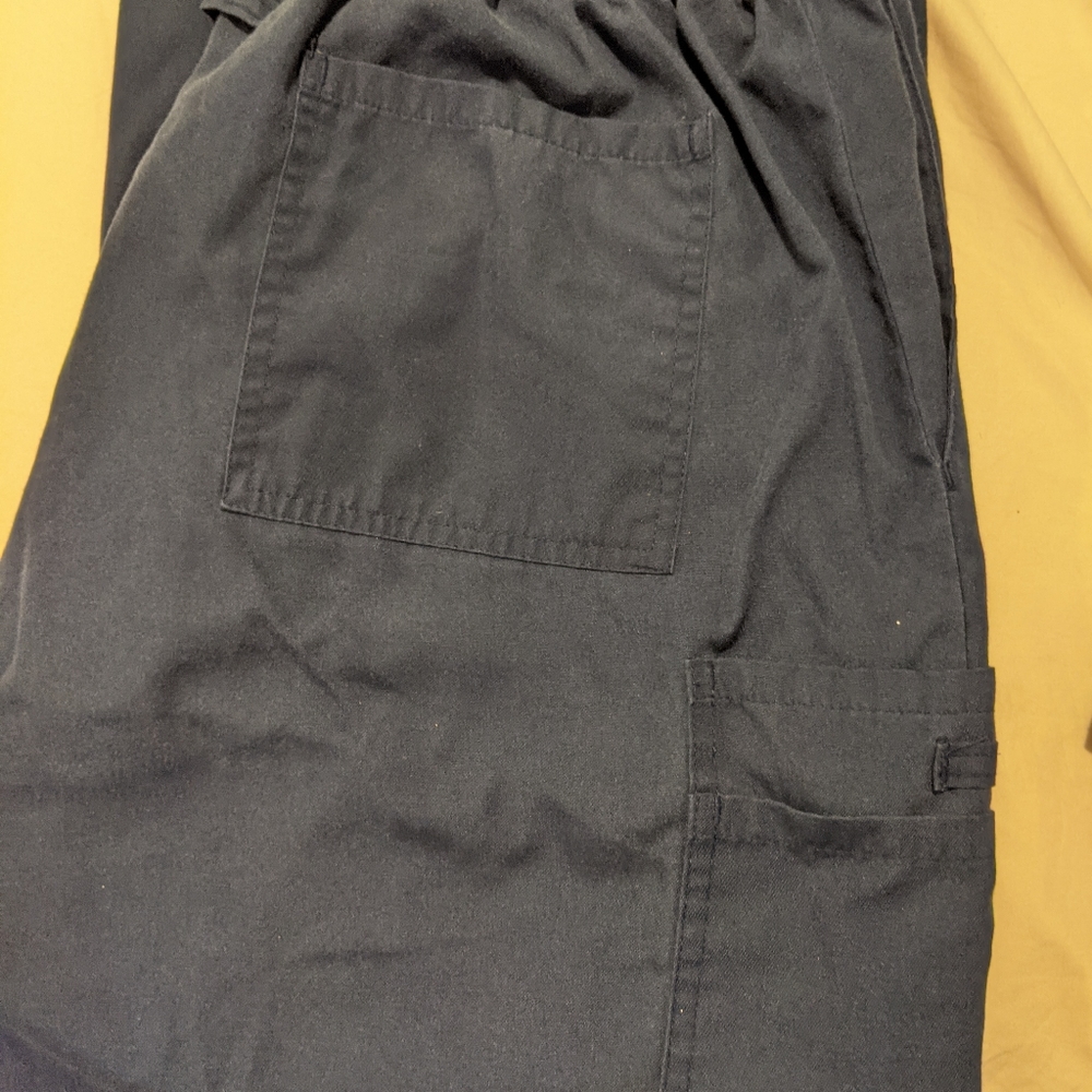 SB Scrub Set - Picture 4 of 7